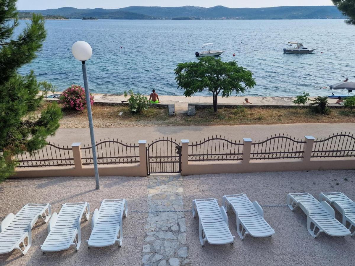 5 Meters From The Sea With Private Beach - 70M2 Colibri Sunset Apartments Sveti Petar  Exterior foto